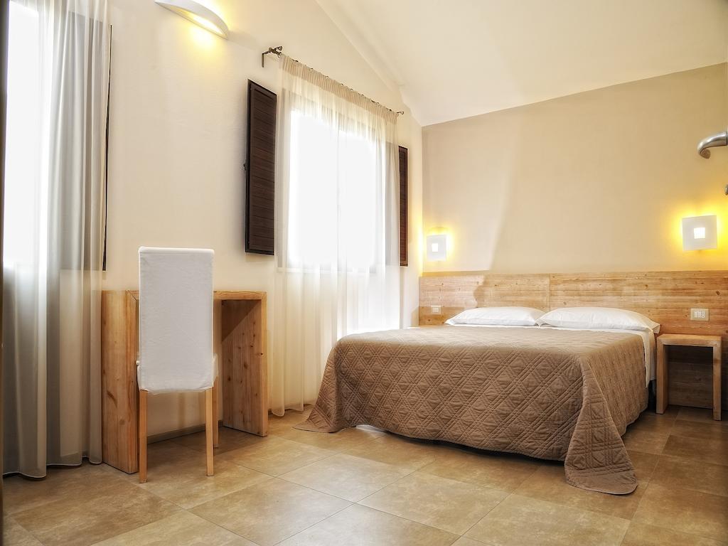B&B Le Cale Santa Maria Navarrese Δωμάτιο φωτογραφία